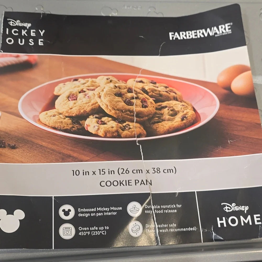 Faberware‎ X Disney Bake w/Mickey Mouse Embossed Non-Stick Cookie Sheet